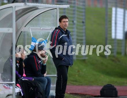 Fussball. Frauen 2. Liga Ost/Sued. Carinthians Spittal gegen SG Magdalensberg. Trainer Wolfgang Wilscher (Carinthians Spittal). Spittal, 3.11.2018.
Foto: Kuess
---
pressefotos, pressefotografie, kuess, qs, qspictures, sport, bild, bilder, bilddatenbank