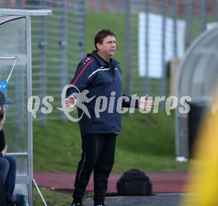 Fussball. Frauen 2. Liga Ost/Sued. Carinthians Spittal gegen SG Magdalensberg. Trainer Wolfgang Wilscher (Carinthians Spittal). Spittal, 3.11.2018.
Foto: Kuess
---
pressefotos, pressefotografie, kuess, qs, qspictures, sport, bild, bilder, bilddatenbank