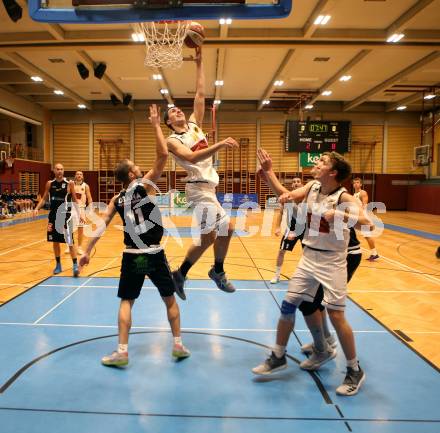 Basketball 2. Bundesliga. Grunddurchgang 6. Runde. Woerthersee Piraten gegen Jennersdorf Blackbirds. Andreas Nuck  (Woerthersee Piraten), Matthias Klepeisz, (Jennersdorf). Klagenfurt, am 10.11.2018.
Foto: Kuess
---
pressefotos, pressefotografie, kuess, qs, qspictures, sport, bild, bilder, bilddatenbank