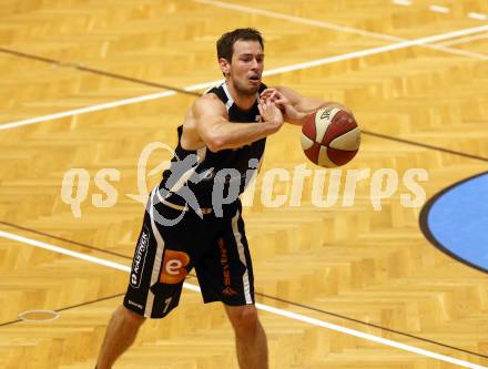 Basketball 2. Bundesliga. Grunddurchgang 6. Runde. Woerthersee Piraten gegen Jennersdorf Blackbirds.  Johannes Astl  (Jennersdorf). Klagenfurt, am 10.11.2018.
Foto: Kuess
---
pressefotos, pressefotografie, kuess, qs, qspictures, sport, bild, bilder, bilddatenbank