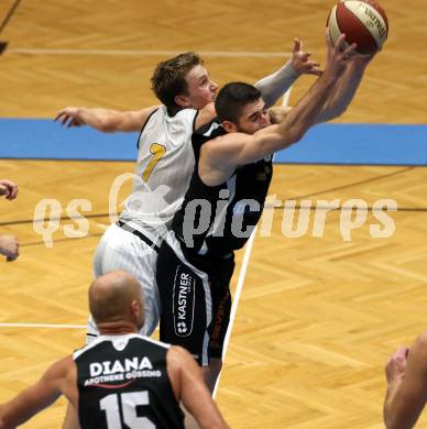 Basketball 2. Bundesliga. Grunddurchgang 6. Runde. Woerthersee Piraten gegen Jennersdorf Blackbirds. Simoner Lukas  (Woerthersee Piraten),  Manuel Jandrasits (Jennersdorf). Klagenfurt, am 10.11.2018.
Foto: Kuess
---
pressefotos, pressefotografie, kuess, qs, qspictures, sport, bild, bilder, bilddatenbank