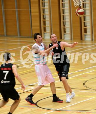 Basketball 2. Bundesliga. Grunddurchgang 6. Runde. Raiders Villach gegen BK Mattersburg Rocks.  Jasmin Perkovic (Villach), Corey Hallett (Mattersburg). Klagenfurt, am 10.11.2018.
Foto: Kuess
---
pressefotos, pressefotografie, kuess, qs, qspictures, sport, bild, bilder, bilddatenbank