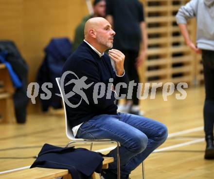 Basketball 2. Bundesliga. Grunddurchgang 6. Runde. Raiders Villach gegen BK Mattersburg Rocks.  Trainer  Rok Zupan  (Villach). Klagenfurt, am 10.11.2018.
Foto: Kuess
---
pressefotos, pressefotografie, kuess, qs, qspictures, sport, bild, bilder, bilddatenbank