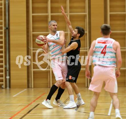 Basketball 2. Bundesliga. Grunddurchgang 6. Runde. Raiders Villach gegen BK Mattersburg Rocks.  Ales Primc (Villach), Jan Nicoli (Mattersburg). Klagenfurt, am 10.11.2018.
Foto: Kuess
---
pressefotos, pressefotografie, kuess, qs, qspictures, sport, bild, bilder, bilddatenbank