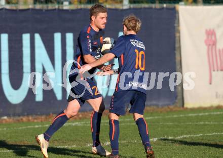 Fussball Kaerntner Liga KAC 1909 gegen Woelfnitz.  Torjubel Daniel Wernig, David Tamegger (Woelfnitz). Klagenfurt, am 10.11.2018.
Foto: Kuess
---
pressefotos, pressefotografie, kuess, qs, qspictures, sport, bild, bilder, bilddatenbank