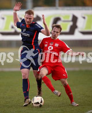 Fussball Kaerntner Liga KAC 1909 gegen Woelfnitz. Tobias Alexander Schaflechner,  (KAC),  Andreas Walcher (Woelfnitz). Klagenfurt, am 10.11.2018.
Foto: Kuess
---
pressefotos, pressefotografie, kuess, qs, qspictures, sport, bild, bilder, bilddatenbank