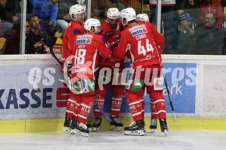 EBEL. Eishockey Bundesliga. KAC gegen EHC Liwest Black Wings Linz. Torjubel David Joseph Fischer, Adam Comrie, Andrew Jacob Kozek, Thomas Koch, Nicholas Eric Petersen (KAC). Klagenfurt, am 13.11.2018.
Foto: Kuess

---
pressefotos, pressefotografie, kuess, qs, qspictures, sport, bild, bilder, bilddatenbank