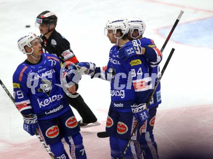 EBEL. Eishockey Bundesliga. EC VSV gegen Vienna Capitals. torjubel Alderson Brandon, 	Down Blaine, (VSV). Villach, am 16.11.2018.
Foto: Kuess 


---
pressefotos, pressefotografie, kuess, qs, qspictures, sport, bild, bilder, bilddatenbank