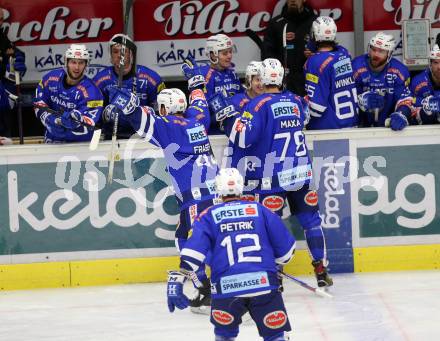 EBEL. Eishockey Bundesliga. EC VSV gegen Vienna Capitals. Torjubel 	Lanzinger Benjamin, (VSV). Villach, am 16.11.2018.
Foto: Kuess 


---
pressefotos, pressefotografie, kuess, qs, qspictures, sport, bild, bilder, bilddatenbank