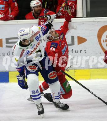 EBEL. Eishockey Bundesliga. KAC gegen VSV. Steven Strong, (KAC), Brandon Alderson  (VSV). Klagenfurt, am 13.11.2018.
Foto: Kuess

---
pressefotos, pressefotografie, kuess, qs, qspictures, sport, bild, bilder, bilddatenbank