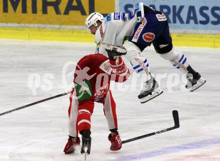 EBEL. Eishockey Bundesliga. KAC gegen VSV. Marcel Witting,  (KAC), Matthew Pelech (VSV). Klagenfurt, am 13.11.2018.
Foto: Kuess

---
pressefotos, pressefotografie, kuess, qs, qspictures, sport, bild, bilder, bilddatenbank