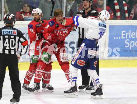 EBEL. Eishockey Bundesliga. KAC gegen VSV.  Thomas Koch, Nicholas Eric Petersen, (KAC), MacGregor Sharp  (VSV). Klagenfurt, am 13.11.2018.
Foto: Kuess

---
pressefotos, pressefotografie, kuess, qs, qspictures, sport, bild, bilder, bilddatenbank