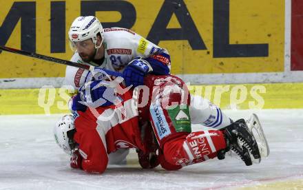 EBEL. Eishockey Bundesliga. KAC gegen VSV. Nikolaus Kraus,   (KAC),  Matthew Pelech (VSV). Klagenfurt, am 13.11.2018.
Foto: Kuess

---
pressefotos, pressefotografie, kuess, qs, qspictures, sport, bild, bilder, bilddatenbank