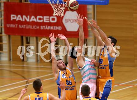 Basketball 2. Bundesliga. Grunddurchgang 8. Runde. Raiders Villach gegen BBU Salzburg.  Antonio Boban,  (Villach), Dimitrios Mouratoglou, Luka MIlovac (Salzburg). Klagenfurt, am 25.11.2018.
Foto: Kuess
---
pressefotos, pressefotografie, kuess, qs, qspictures, sport, bild, bilder, bilddatenbank