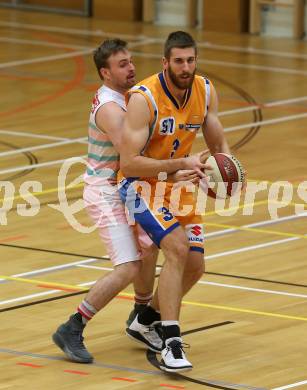 Basketball 2. Bundesliga. Grunddurchgang 8. Runde. Raiders Villach gegen BBU Salzburg. Felix Huber,  (Villach), Maximilian Renner  (Salzburg). Klagenfurt, am 25.11.2018.
Foto: Kuess
---
pressefotos, pressefotografie, kuess, qs, qspictures, sport, bild, bilder, bilddatenbank