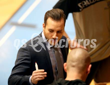 Basketball 2. Bundesliga. Grunddurchgang 8. Runde. Woerthersee Piraten gegen BBC Nord Dragonz Eisenstadt.  Trainer Dusan Kozlica  (BBC Nord Dragonz). Klagenfurt, am 24.11.2018.
Foto: Kuess
---
pressefotos, pressefotografie, kuess, qs, qspictures, sport, bild, bilder, bilddatenbank