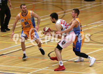 Basketball 2. Bundesliga. Grunddurchgang 8. Runde. Raiders Villach gegen BBU Salzburg. Antonio Boban,  (Villach), Goran Simic, Luka MIlovac  (Salzburg). Klagenfurt, am 25.11.2018.
Foto: Kuess
---
pressefotos, pressefotografie, kuess, qs, qspictures, sport, bild, bilder, bilddatenbank