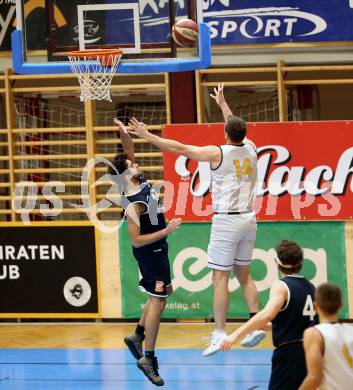 Basketball 2. Bundesliga. Grunddurchgang 8. Runde. Woerthersee Piraten gegen BBC Nord Dragonz Eisenstadt.  Maximilian Kunovjanek (Woerthersee Piraten), Lukas Baumgartner (BBC Nord Dragonz). Klagenfurt, am 24.11.2018.
Foto: Kuess
---
pressefotos, pressefotografie, kuess, qs, qspictures, sport, bild, bilder, bilddatenbank