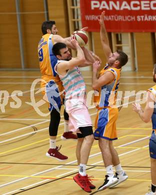 Basketball 2. Bundesliga. Grunddurchgang 8. Runde. Raiders Villach gegen BBU Salzburg.  Antonio Boban,  (Villach), Dimitrios Mouratoglou, Luka Milovac (Salzburg). Klagenfurt, am 25.11.2018.
Foto: Kuess
---
pressefotos, pressefotografie, kuess, qs, qspictures, sport, bild, bilder, bilddatenbank