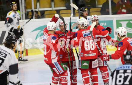 EBEL. Eishockey Bundesliga. KAC gegen Dornbirn Bulldogs. Torjubel Bischofberger Johannes, Schumnig Martin, Obersteiner Daniel, Wahl Mitch,  (KAC). Klagenfurt, am 13.11.2018.
Foto: Kuess

---
pressefotos, pressefotografie, kuess, qs, qspictures, sport, bild, bilder, bilddatenbank