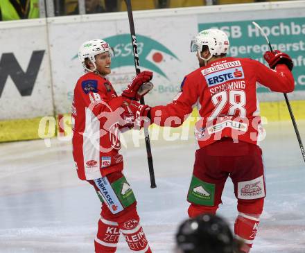 EBEL. Eishockey Bundesliga. KAC gegen Dornbirn Bulldogs. Torjubel Bischofberger Johannes, Schumnig Martin,  (KAC). Klagenfurt, am 13.11.2018.
Foto: Kuess

---
pressefotos, pressefotografie, kuess, qs, qspictures, sport, bild, bilder, bilddatenbank