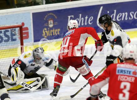 EBEL. Eishockey Bundesliga. KAC gegen Dornbirn Bulldogs. 	Kozek Andrew Jacob (KAC),  Rinne Juha Rasmus (Dornbirn). Klagenfurt, am 13.11.2018.
Foto: Kuess

---
pressefotos, pressefotografie, kuess, qs, qspictures, sport, bild, bilder, bilddatenbank