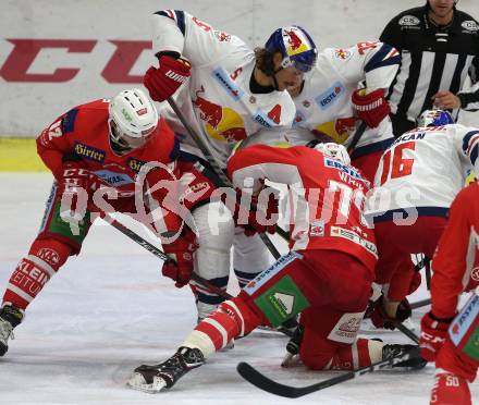 EBEL. Eishockey Bundesliga. KAC gegen EC Red Bull Salzburg. Unterweger Clemens, 	Wahl Mitch (KAC), Thomas Raffl, Duncan Ryan (Salzburg). Klagenfurt, am 30.11.2018.
Foto: Kuess

---
pressefotos, pressefotografie, kuess, qs, qspictures, sport, bild, bilder, bilddatenbank