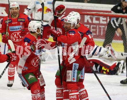 EBEL. Eishockey Bundesliga. KAC gegen EC Red Bull Salzburg.  Torjubel Kozek Andrew Jacob, Comrie Adam, 	Gartner Charles Robin, Koch Thomas (Salzburg). Klagenfurt, am 30.11.2018.
Foto: Kuess

---
pressefotos, pressefotografie, kuess, qs, qspictures, sport, bild, bilder, bilddatenbank