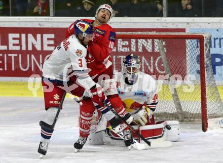 EBEL. Eishockey Bundesliga. KAC gegen EC Red Bull Salzburg. Kozek Andrew Jacob (KAC), Stajnoch Martin, Michalek Stephen (Salzburg). Klagenfurt, am 30.11.2018.
Foto: Kuess

---
pressefotos, pressefotografie, kuess, qs, qspictures, sport, bild, bilder, bilddatenbank