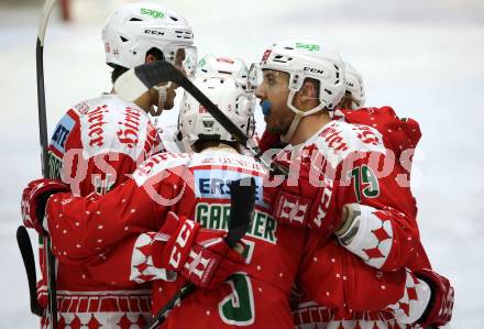 EBEL. Eishockey Bundesliga. KAC gegen	HC TWK Innsbruck (Die Haie).  Torjubel Nicholas Eric Petersen, Charles Robin Gartner, Mitch Wahl, Johannes Bischofberger (KAC). Klagenfurt, am 2.12.2018.
Foto: Kuess

---
pressefotos, pressefotografie, kuess, qs, qspictures, sport, bild, bilder, bilddatenbank
