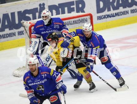 EBEL. Eishockey Bundesliga. EC VSV gegen Vienna Capitals.  	Schluderbacher Lukas, Bacher Stefan (VSV), Vause Taylor (Vienna Capitals). Villach, am 2.12.2018.
Foto: Kuess 


---
pressefotos, pressefotografie, kuess, qs, qspictures, sport, bild, bilder, bilddatenbank