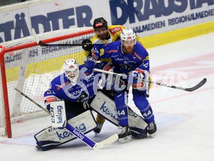 EBEL. Eishockey Bundesliga. EC VSV gegen Vienna Capitals.  	Schluderbacher Lukas, Fraser Jamie (VSV), Tessier Kelsey (Vienna Capitals). Villach, am 2.12.2018.
Foto: Kuess 


---
pressefotos, pressefotografie, kuess, qs, qspictures, sport, bild, bilder, bilddatenbank