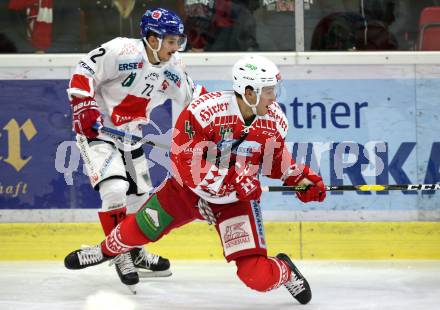EBEL. Eishockey Bundesliga. KAC gegen	HC TWK Innsbruck (Die Haie).  Adam Comrie,  (KAC), Daniel Wachter (Innsbruck). Klagenfurt, am 2.12.2018.
Foto: Kuess

---
pressefotos, pressefotografie, kuess, qs, qspictures, sport, bild, bilder, bilddatenbank