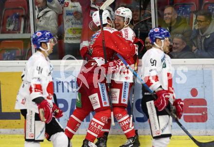 EBEL. Eishockey Bundesliga. KAC gegen	HC TWK Innsbruck (Die Haie).  Torjubel Nicholas Eric Petersen, Adam Comrie (KAC). Klagenfurt, am 2.12.2018.
Foto: Kuess

---
pressefotos, pressefotografie, kuess, qs, qspictures, sport, bild, bilder, bilddatenbank