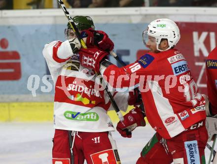 EBEL. Eishockey Bundesliga. KAC gegen	HCB Suedtirol Alperia. Stefan Geier (KAC),  Rowley Jordan (Bozen). Klagenfurt, am 9.12.2018.
Foto: Kuess

---
pressefotos, pressefotografie, kuess, qs, qspictures, sport, bild, bilder, bilddatenbank