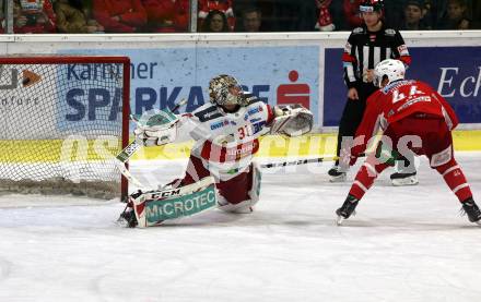 EBEL. Eishockey Bundesliga. KAC gegen	HCB Suedtirol Alperia. Adam Comrie (KAC), Irving Leland (Bozen). Klagenfurt, am 9.12.2018.
Foto: Kuess

---
pressefotos, pressefotografie, kuess, qs, qspictures, sport, bild, bilder, bilddatenbank