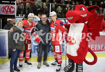 EBEL. Eishockey Bundesliga. KAC gegen	HCB Suedtirol Alperia. Neal Matthew, Kraus Nikolaus (KAC). Klagenfurt, am 9.12.2018.
Foto: Kuess

---
pressefotos, pressefotografie, kuess, qs, qspictures, sport, bild, bilder, bilddatenbank