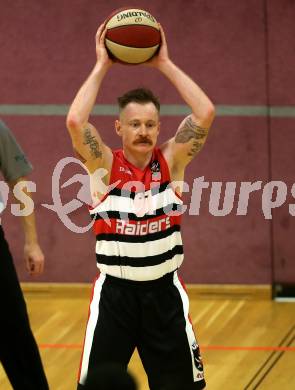 Basketball OEBV Cup. Raiders Villach gegen Swans Gmunden. Nino Gross (Villach). Villach, am 13.12.2018.
Foto: Kuess
---
pressefotos, pressefotografie, kuess, qs, qspictures, sport, bild, bilder, bilddatenbank
