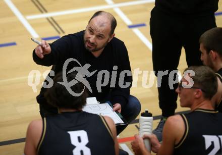 Basketball 2. Bundesliga. Grunddurchgang 11. Runde. Raiders Villach gegen Woerthersee Piraten.  Trainer Goran Jovanovic (Piraten). Klagenfurt, am 16.12.2018.
Foto: Kuess
---
pressefotos, pressefotografie, kuess, qs, qspictures, sport, bild, bilder, bilddatenbank