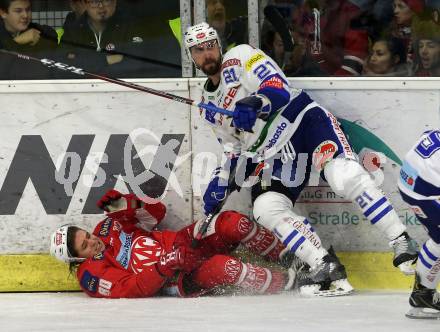 EBEL. Eishockey Bundesliga. KAC gegen	VSV. Nikolaus Kraus,  (KAC), Matthew Pelech (VSV). Klagenfurt, am 28.12.2018.
Foto: Kuess

---
pressefotos, pressefotografie, kuess, qs, qspictures, sport, bild, bilder, bilddatenbank