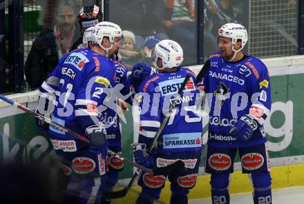 EBEL. Eishockey Bundesliga. EC VSV gegen Moser Medical Graz99ers.   Torjubel Jerry Pollastrone, Matthew Pelech, Nico Brunner, Jamie Fraser, Blaine Down (VSV). Villach, am 30.12.2018.
Foto: Kuess 


---
pressefotos, pressefotografie, kuess, qs, qspictures, sport, bild, bilder, bilddatenbank
