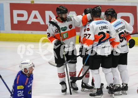 EBEL. Eishockey Bundesliga. EC VSV gegen Moser Medical Graz99ers.   Torjubel Colton Jaret Yellow Horn, Oliver Setzinger, Tyloney, Dwight King (Graz). Villach, am 30.12.2018.
Foto: Kuess 


---
pressefotos, pressefotografie, kuess, qs, qspictures, sport, bild, bilder, bilddatenbank