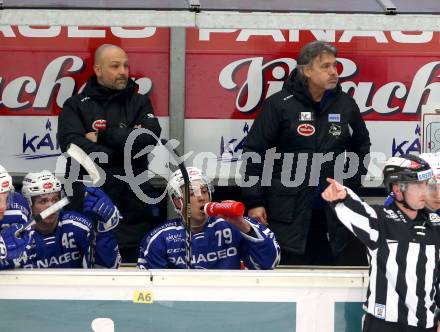 EBEL. Eishockey Bundesliga. EC VSV gegen KAC.  Trainer Gerhard UNterluggauer, Co-Trainer Ken Strong (VSV). Villach, am 1.1.2019.
Foto: Kuess 


---
pressefotos, pressefotografie, kuess, qs, qspictures, sport, bild, bilder, bilddatenbank
