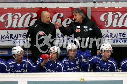 EBEL. Eishockey Bundesliga. EC VSV gegen KAC. Trainer Gerhard Unterluggauer, Co-Trainer Ken Strong  (VSV). Villach, am 1.1.2019.
Foto: Kuess 


---
pressefotos, pressefotografie, kuess, qs, qspictures, sport, bild, bilder, bilddatenbank