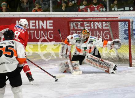 EBEL. Eishockey Bundesliga. KAC gegen	Moser Medical Graz99ers. Petersen Nicholas Eric (KAC),	Rahm Robin (Graz). Klagenfurt, am 4.1.2019.
Foto: Kuess

---
pressefotos, pressefotografie, kuess, qs, qspictures, sport, bild, bilder, bilddatenbank