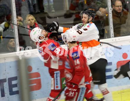 EBEL. Eishockey Bundesliga. KAC gegen	Moser Medical Graz99ers.  Neal Matthew (KAC), Moderer Kevin (Graz). Klagenfurt, am 4.1.2019.
Foto: Kuess

---
pressefotos, pressefotografie, kuess, qs, qspictures, sport, bild, bilder, bilddatenbank