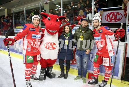 EBEL. Eishockey Bundesliga. KAC gegen	KHL Medvescak Zagreb. Antenne Fan Bank. Patrick Harand, Steven Strong (KAC). Klagenfurt, am 6.1.2019.
Foto: Kuess

---
pressefotos, pressefotografie, kuess, qs, qspictures, sport, bild, bilder, bilddatenbank