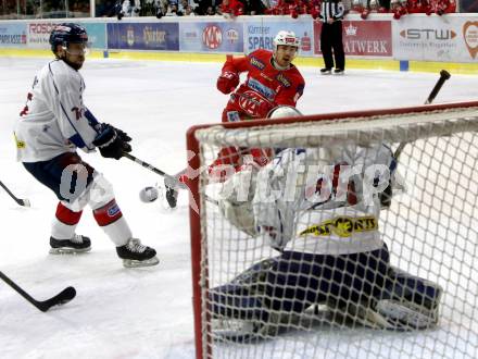 EBEL. Eishockey Bundesliga. KAC gegen	KHL Medvescak Zagreb. Charles Robin Gartner,  (KAC), Ivan Mikulic (Zagreb). Klagenfurt, am 6.1.2019.
Foto: Kuess

---
pressefotos, pressefotografie, kuess, qs, qspictures, sport, bild, bilder, bilddatenbank
