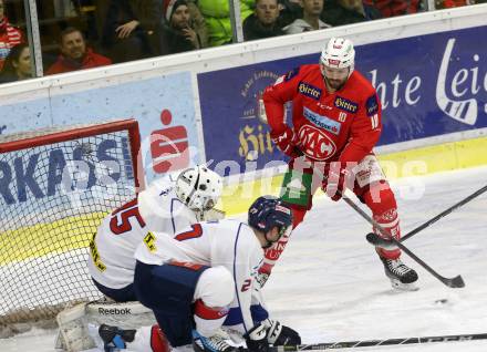 EBEL. Eishockey Bundesliga. KAC gegen	KHL Medvescak Zagreb. Andrew Kozek,  (KAC), Tihomir Filipec, Mark Cepon (Zagreb). Klagenfurt, am 8.1.2019.
Foto: Kuess

---
pressefotos, pressefotografie, kuess, qs, qspictures, sport, bild, bilder, bilddatenbank