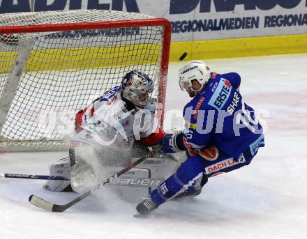 EBEL. Eishockey Bundesliga. EC VSV gegen HC Orli Znojmo.  MacGregor Sharp,  (VSV), Teemu Tapio Lassila (Znojmo). Villach, am 11.1.2019.
Foto: Kuess 


---
pressefotos, pressefotografie, kuess, qs, qspictures, sport, bild, bilder, bilddatenbank